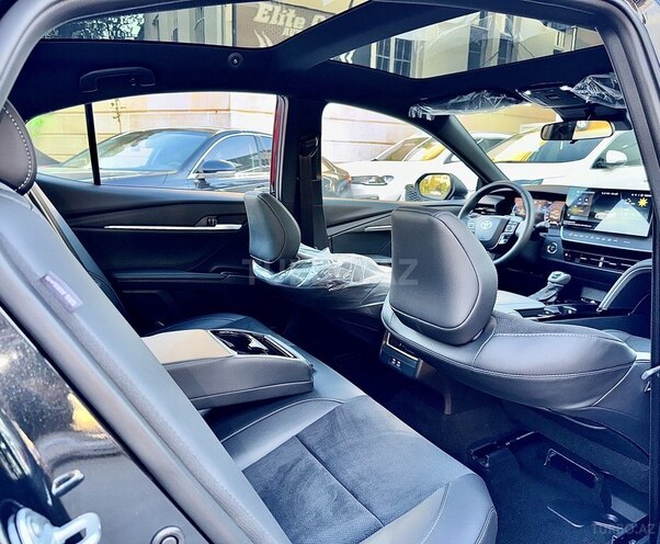 Toyota Camry-9