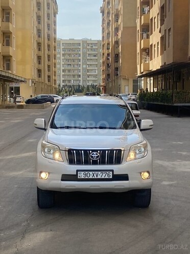 Toyota Land Cruiser Prado 2010, 250,000 km - 2.7 л - Bakı