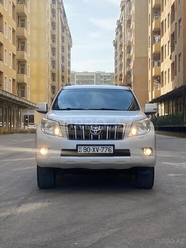 Toyota Land Cruiser Prado 2010, 250,000 km - 2.7 л - Bakı