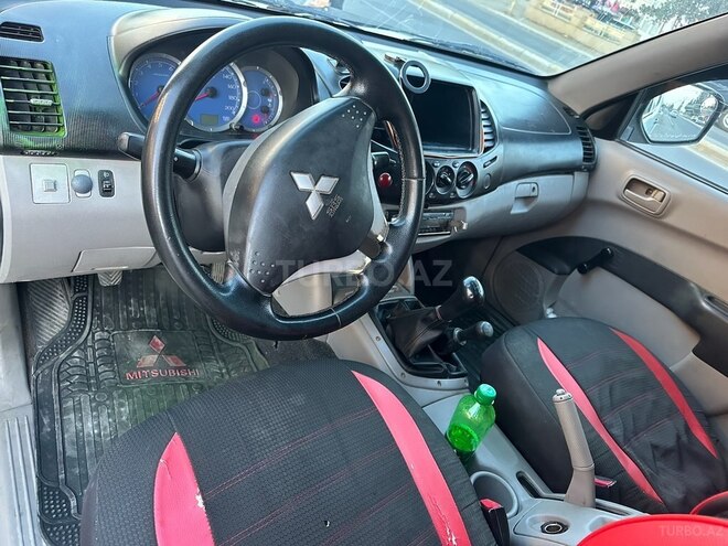 Mitsubishi L200 2008, 590,000 km - 2.5 l - Gəncə