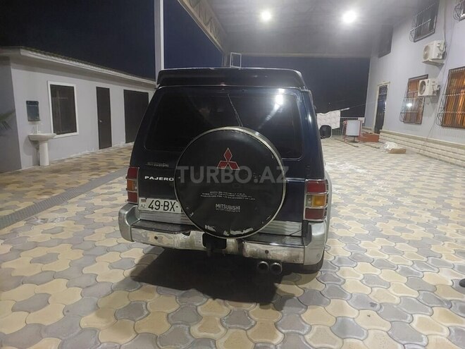 Mitsubishi Pajero 1995, 310,000 km - 2.8 л - Bakı