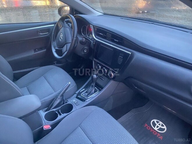 Toyota Corolla 2017, 123,000 km - 1.6 l - Bakı