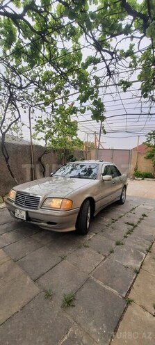 Mercedes C 230 1998, 209,000 km - 2.3 l - Sumqayıt