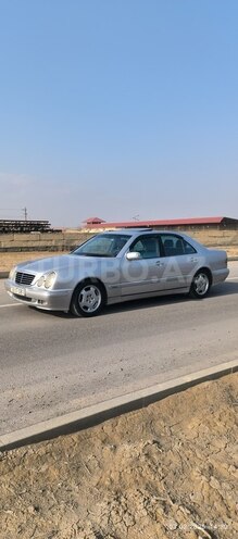 Mercedes E 240 2000, 285,670 km - 2.4 l - Bakı