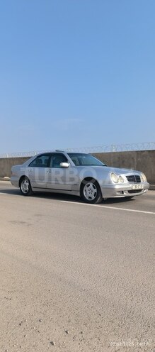 Mercedes E 240 2000, 285,670 km - 2.4 l - Bakı