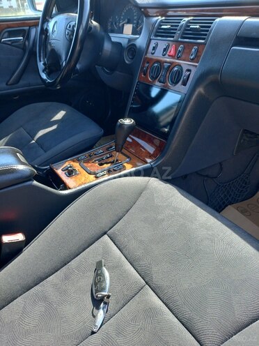 Mercedes E 270 2000, 496,500 km - 2.7 л - Bakı