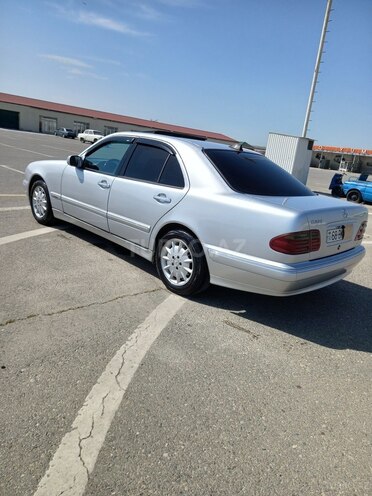 Mercedes E 270 2000, 496,500 km - 2.7 л - Bakı