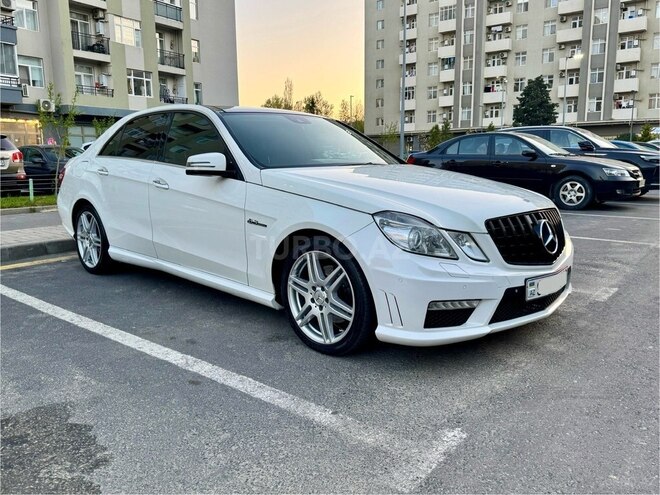 Mercedes E 350 2010, 220,000 km - 3.5 l - Bakı