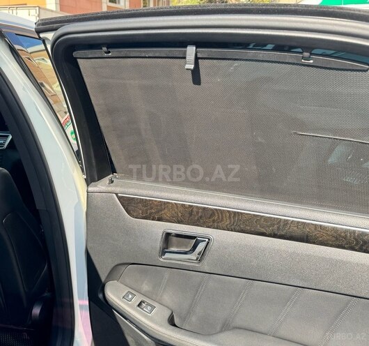 Mercedes E 350 2010, 220,000 km - 3.5 l - Bakı