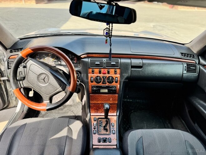 Mercedes E 200 d 1998, 400,000 km - 2.2 л - Bakı
