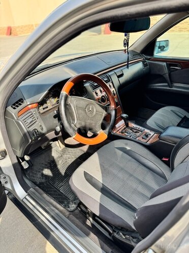 Mercedes E 200 d 1998, 400,000 km - 2.2 л - Bakı