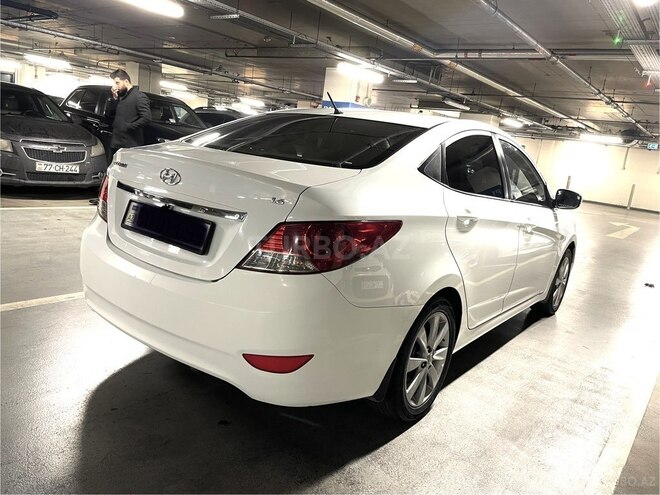 Hyundai Accent 2014, 208,000 km - 1.6 л - Bakı