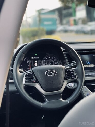 Hyundai Elantra 2017, 125,000 km - 2.0 l - Bakı