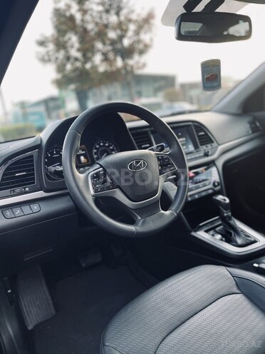 Hyundai Elantra 2017, 125,000 km - 2.0 l - Bakı