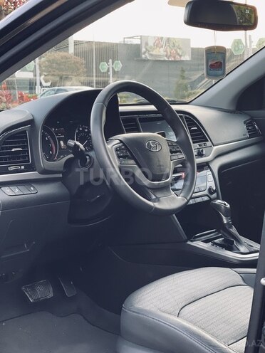 Hyundai Elantra 2017, 125,000 km - 2.0 l - Bakı