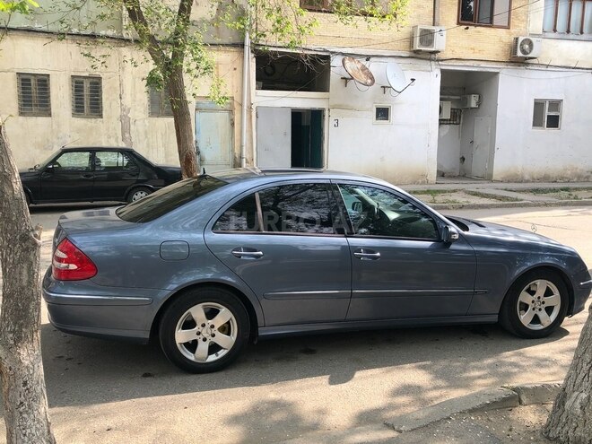 Mercedes E 220 d 2003, 511,000 km - 2.2 l - Sumqayıt