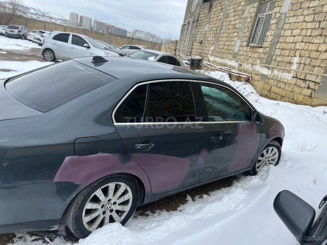 Volkswagen Jetta 2009, 370,000 km - 2.5 l - Bakı