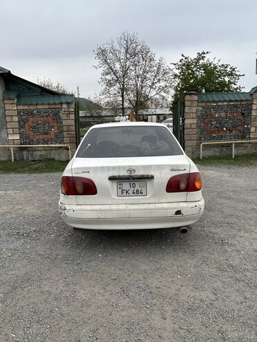 Toyota Corolla 1998, 350,000 km - 1.3 l - Qəbələ