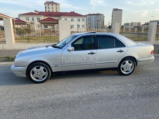 Mercedes E 240 1998, 285,400 km - 2.4 l - Bakı