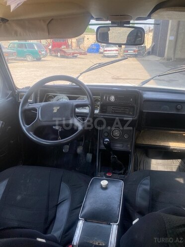 LADA (VAZ) 2105 1984, 12,345 km - 1.5 l - Salyan