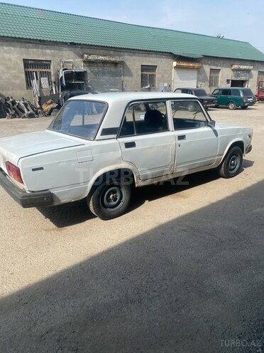 LADA (VAZ) 2105 1984, 12,345 km - 1.5 l - Salyan