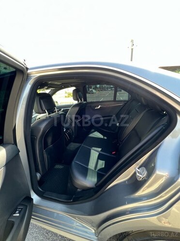 Mercedes C 250-12
