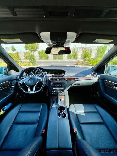 Mercedes C 250-9