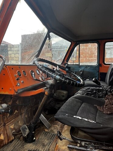 MAZ 5549 1986, 100,000 km - 11.0 l - Gədəbəy