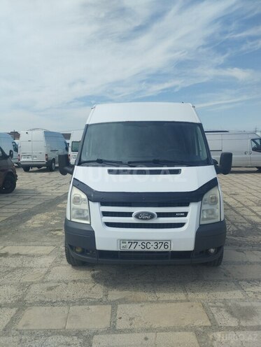 Ford Transit-1