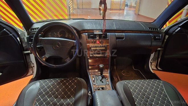 Mercedes E 280 1998, 376,000 km - 2.8 l - Bakı