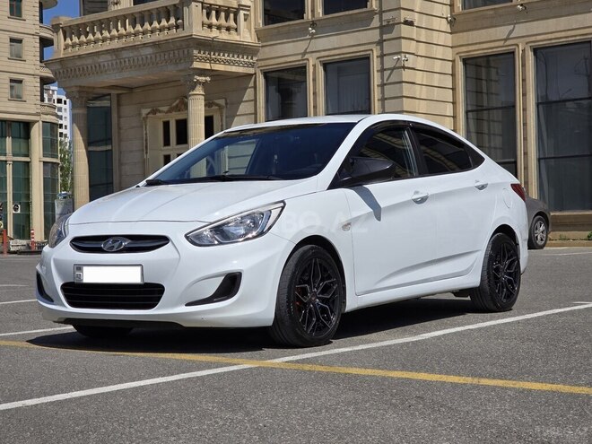 Hyundai Accent 2015, 209,000 km - 1.6 л - Bakı