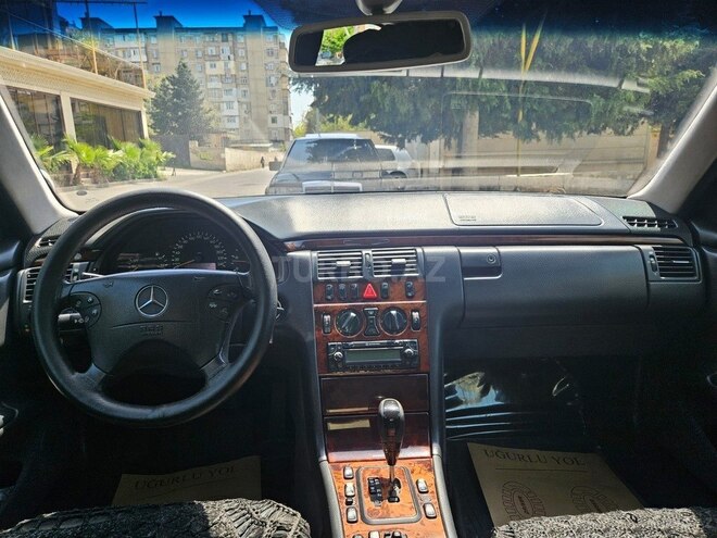Mercedes E 220 d 1999, 399,000 km - 2.2 l - Bakı