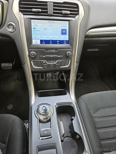 Ford Fusion (North America)-13