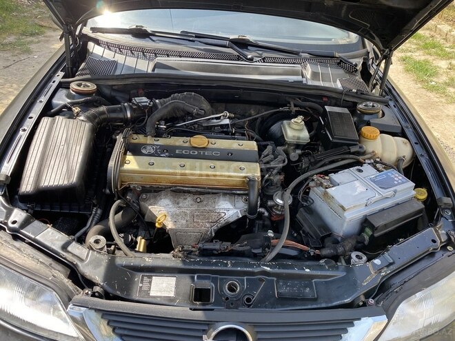 Opel Vectra 1996, 321,000 km - 2.0 l - Bakı