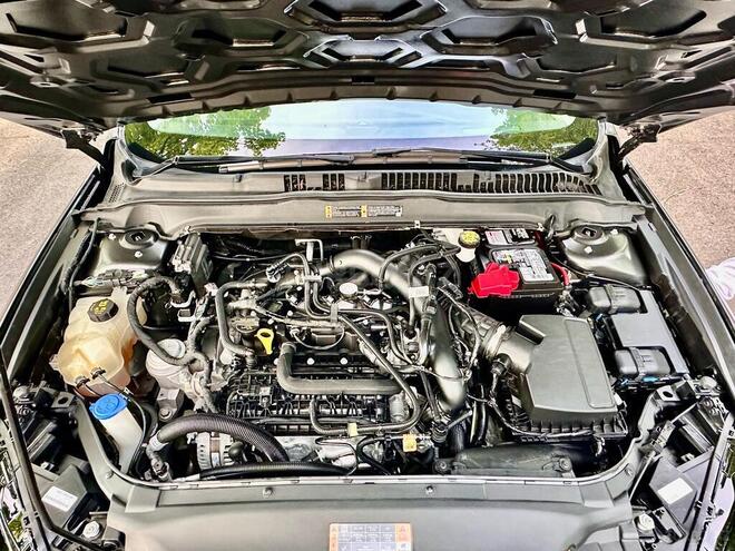 Ford Fusion (North America) 2020, 172,000 km - 1.5 l - Qax