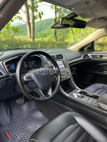 Ford Fusion (North America) 2020, 172,000 km - 1.5 l - Qax