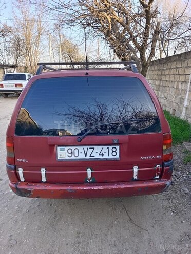 Opel Astra 1997, 444,000 km - 1.6 l - Qusar