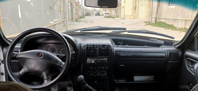 GAZ 31105 2005, 102,000 km - 2.4 l - Bakı