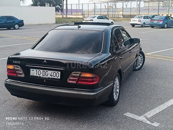 Mercedes E 320 2001, 250,000 km - 3.2 l - Sumqayıt