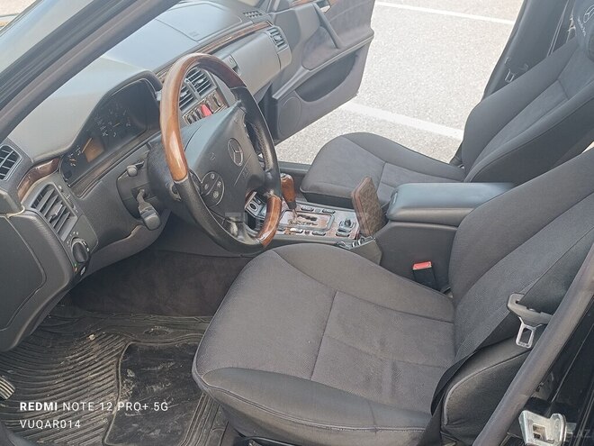 Mercedes E 320 2001, 250,000 km - 3.2 l - Sumqayıt