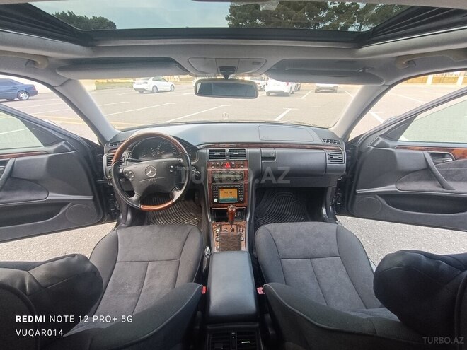 Mercedes E 320 2001, 250,000 km - 3.2 l - Sumqayıt