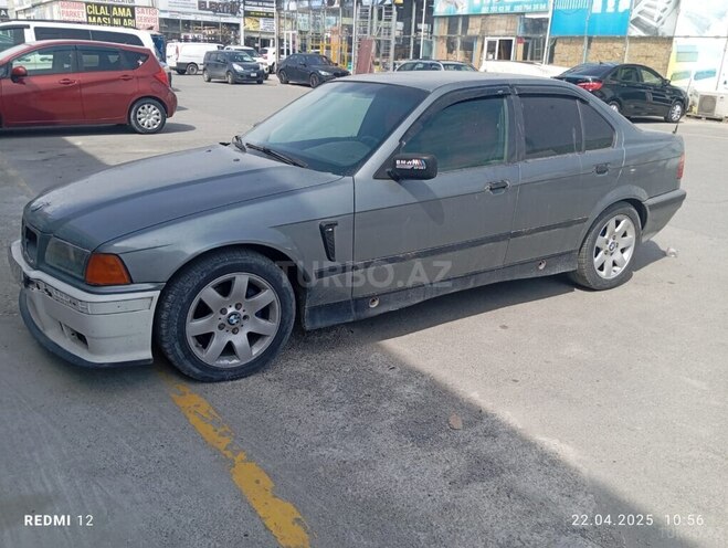 BMW 318 1991, 133,500 km - 1.8 l - Bakı