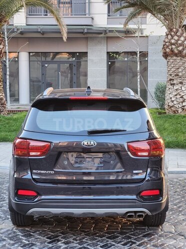 Kia Sorento-17