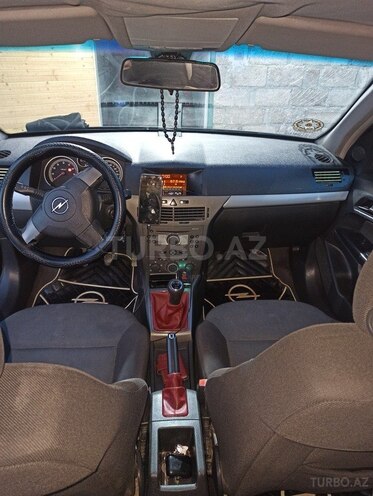 Opel Astra 2005, 304,000 km - 1.4 l - Bakı