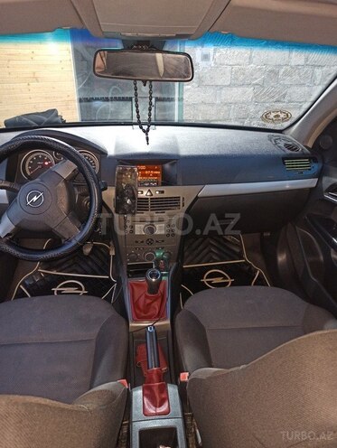 Opel Astra 2005, 304,000 km - 1.4 l - Bakı