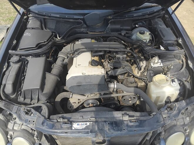 Mercedes E 200 1999, 275,461 km - 2.0 l - Masallı