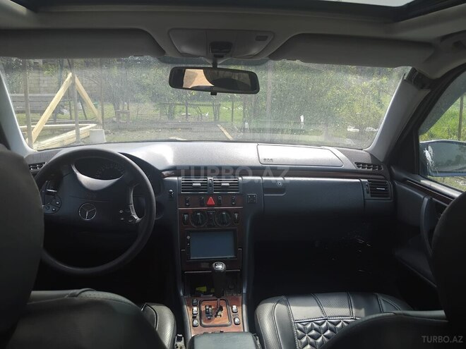 Mercedes E 200 1999, 275,461 km - 2.0 l - Masallı