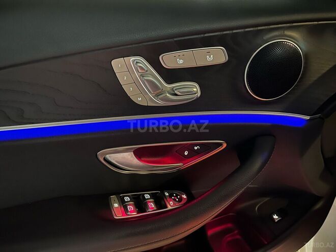 Mercedes E 220 d 2019, 205,000 km - 2.0 л - Bakı