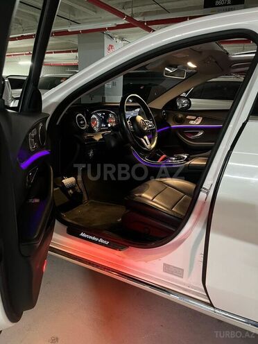 Mercedes E 220 d 2019, 205,000 km - 2.0 л - Bakı