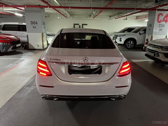 Mercedes E 220 d 2019, 205,000 km - 2.0 л - Bakı